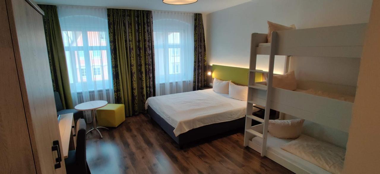 Hotel Goldene Traube Günzburg Eksteriør bilde