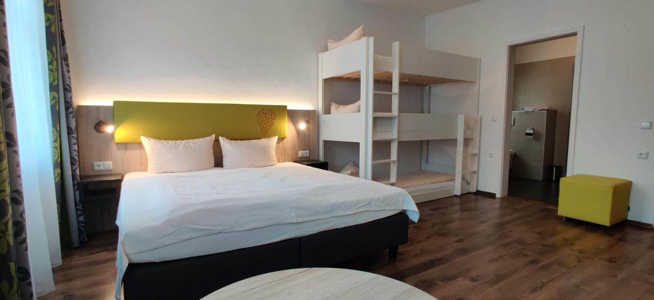Hotel Goldene Traube Günzburg Eksteriør bilde
