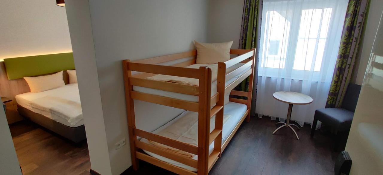 Hotel Goldene Traube Günzburg Eksteriør bilde