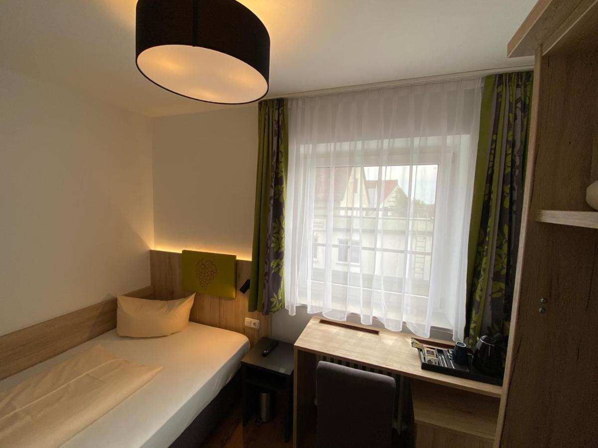 Hotel Goldene Traube Günzburg Eksteriør bilde