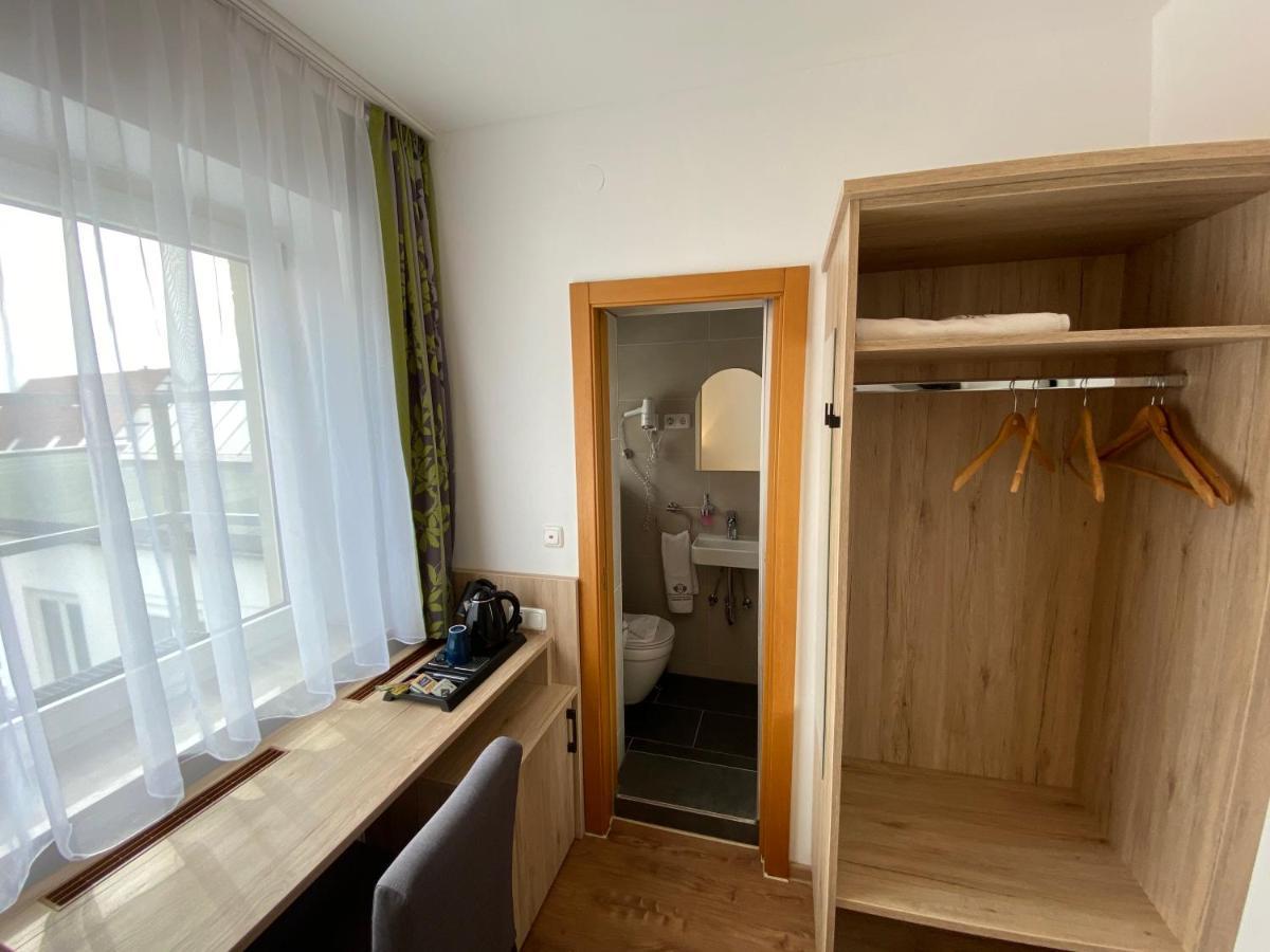 Hotel Goldene Traube Günzburg Eksteriør bilde